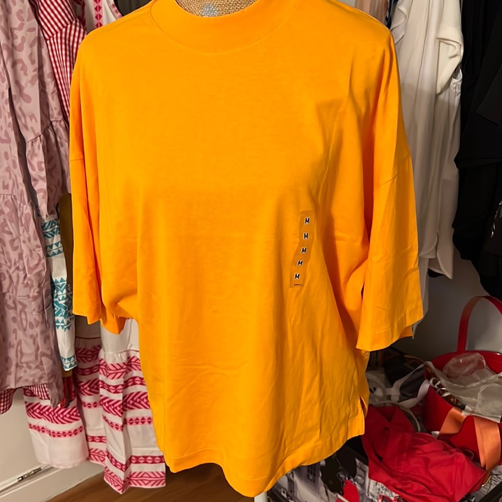 Tee shirt